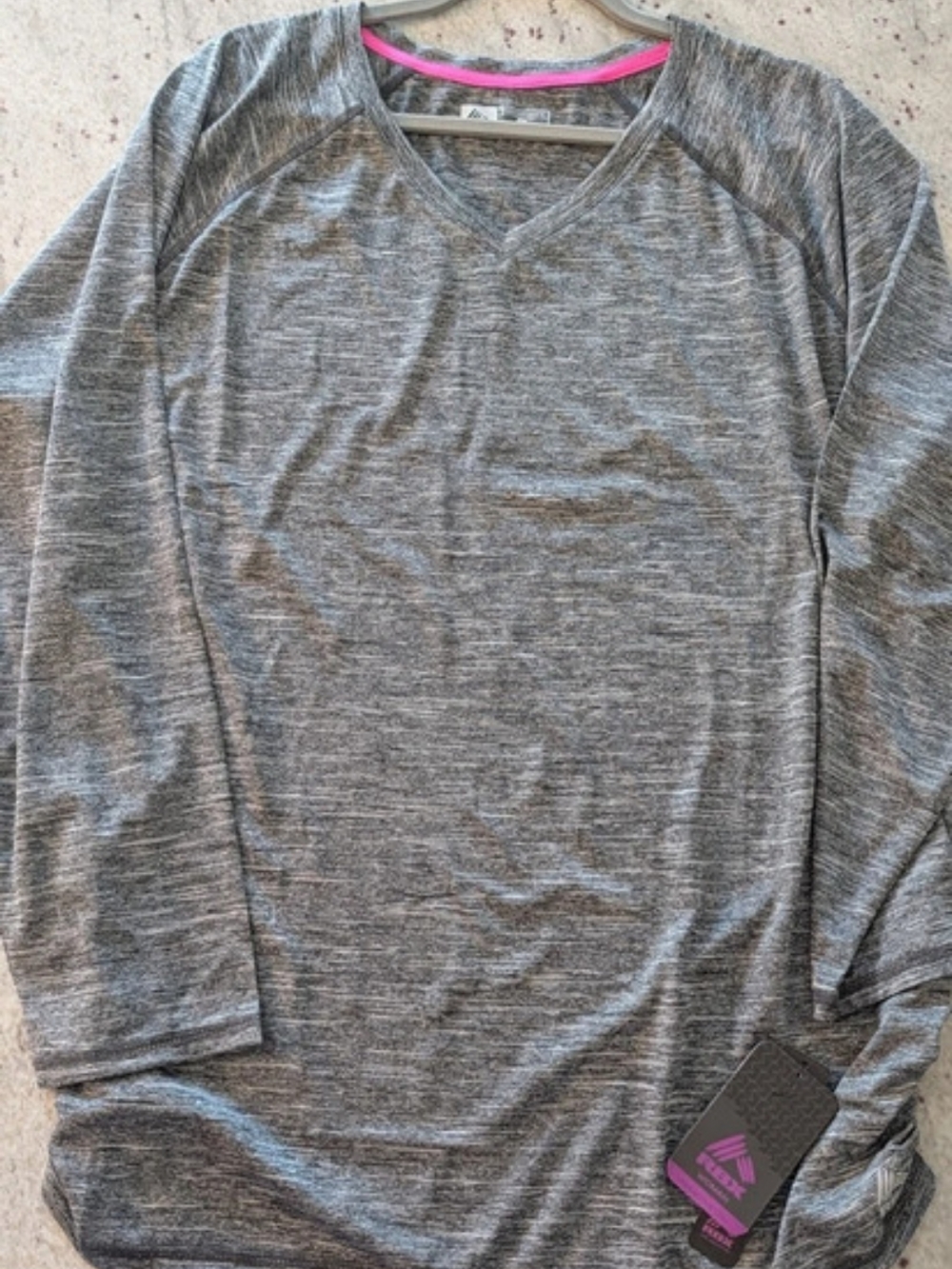 Reebok Long Sleeve Athletic Performance Top in Gray Size 2X NWT